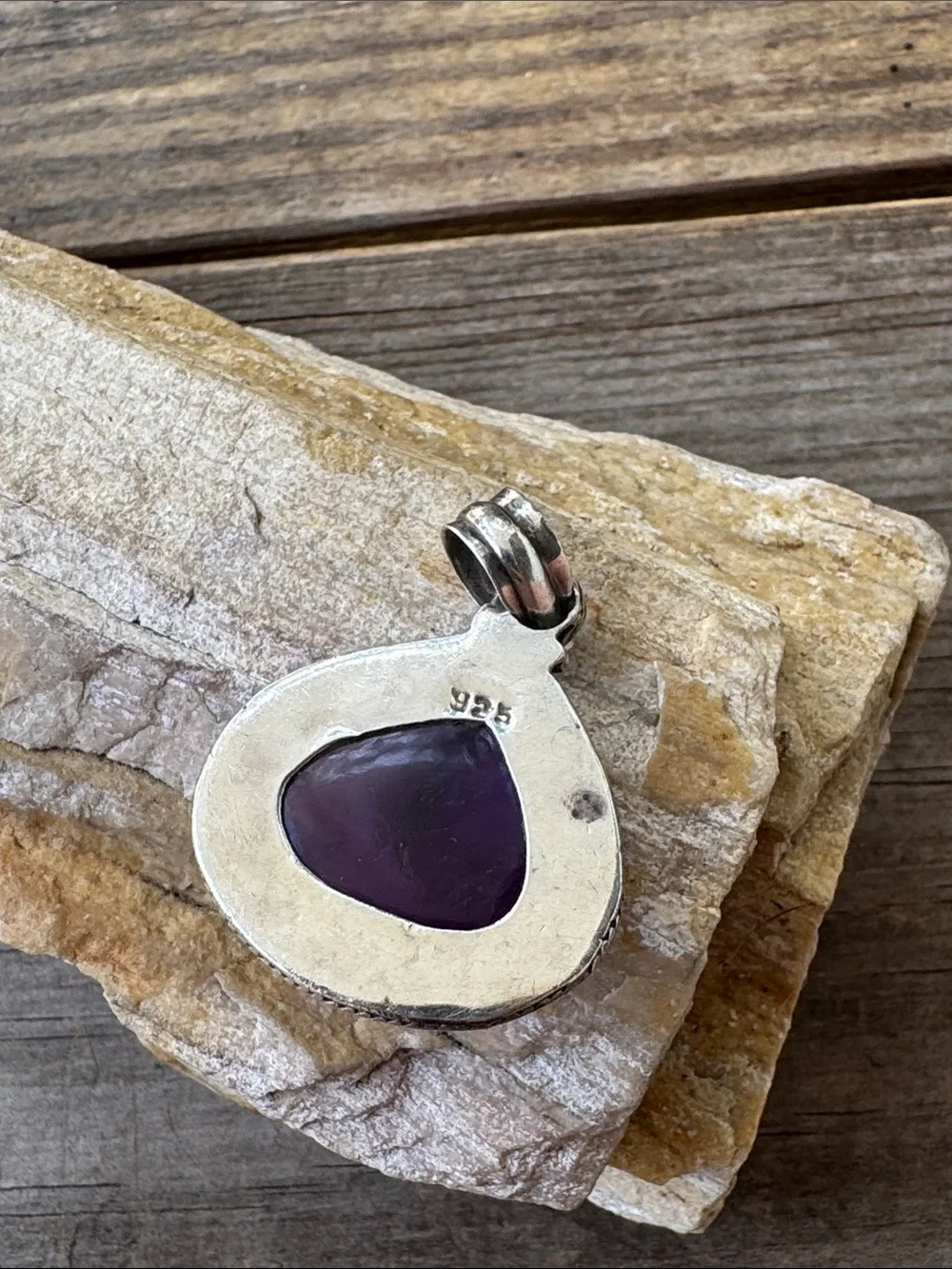 Sterling Silver Pendant with Amethyst